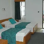 Aydem מלון 2*