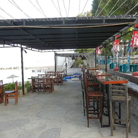 Aydem Otel 2*